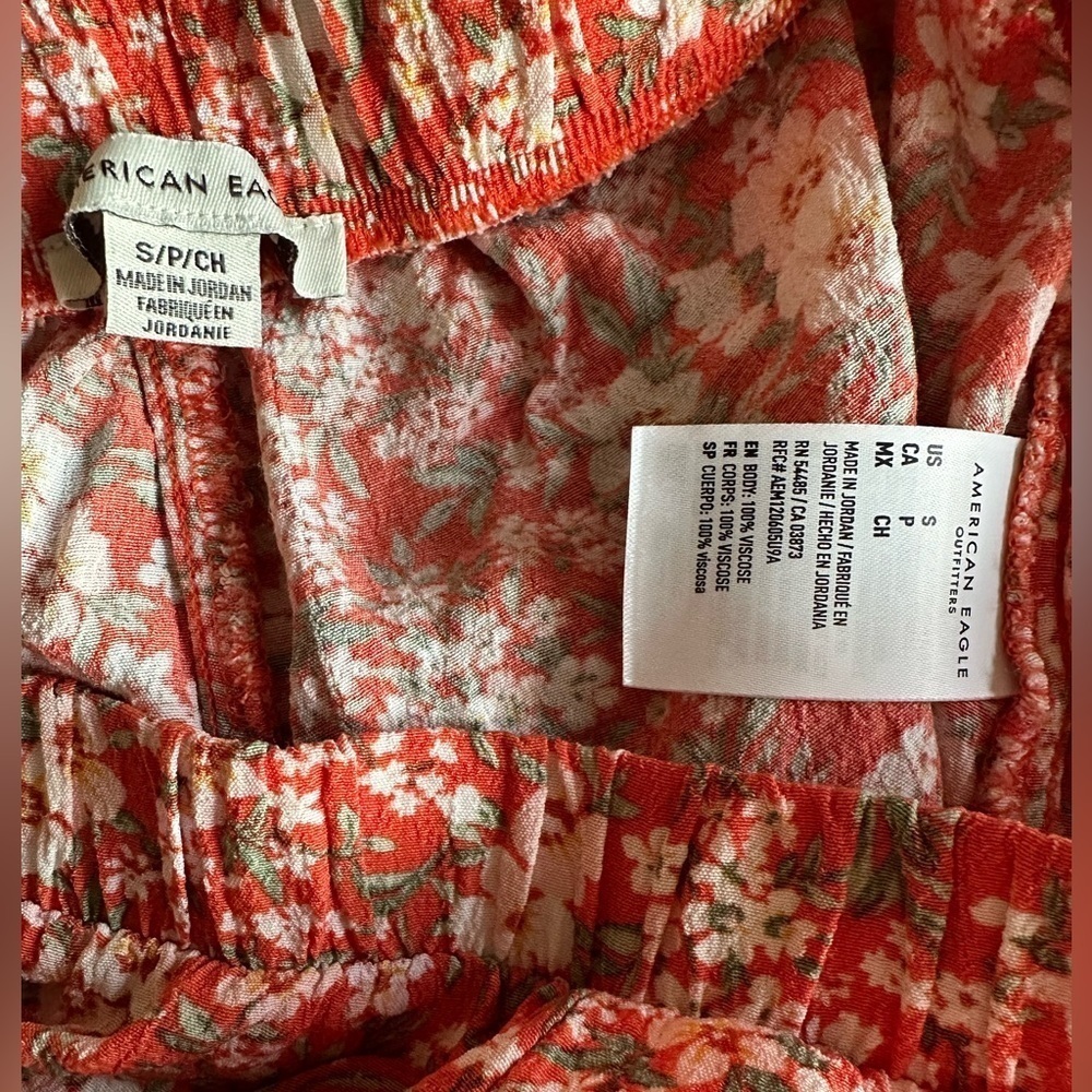 American Eagle Flowy Floral Shorts - Picture 4 of 4